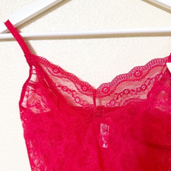 NWT B.Tempt’d Lace Kiss Bodysuit One Piece Sheer Lingere in Crimson Red Large - Picture 8 of 8